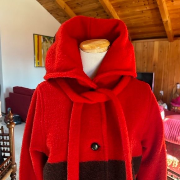 Woolrich Red and Black Women's Coat - Picture 3 of 13